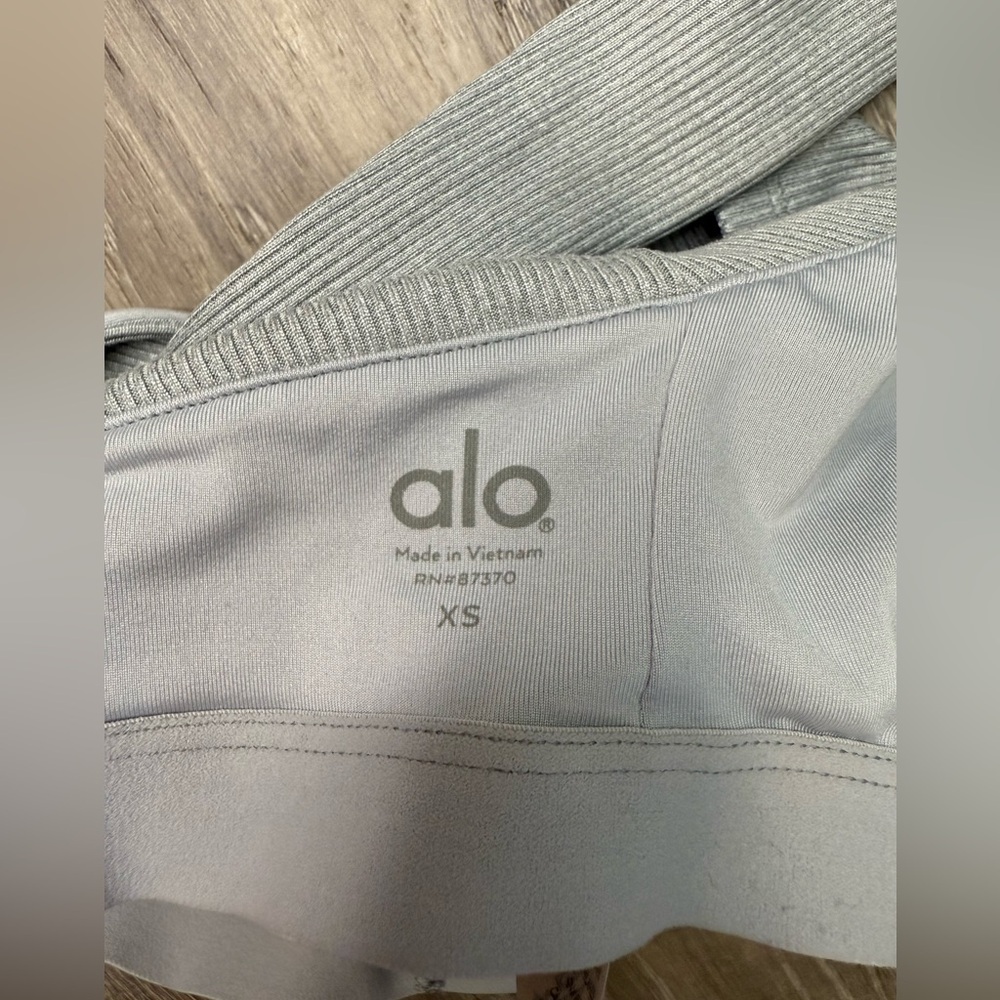 Alo Ribbed Chic Bra Tank Athletic Heather Grey XS - Picture 9 of 11